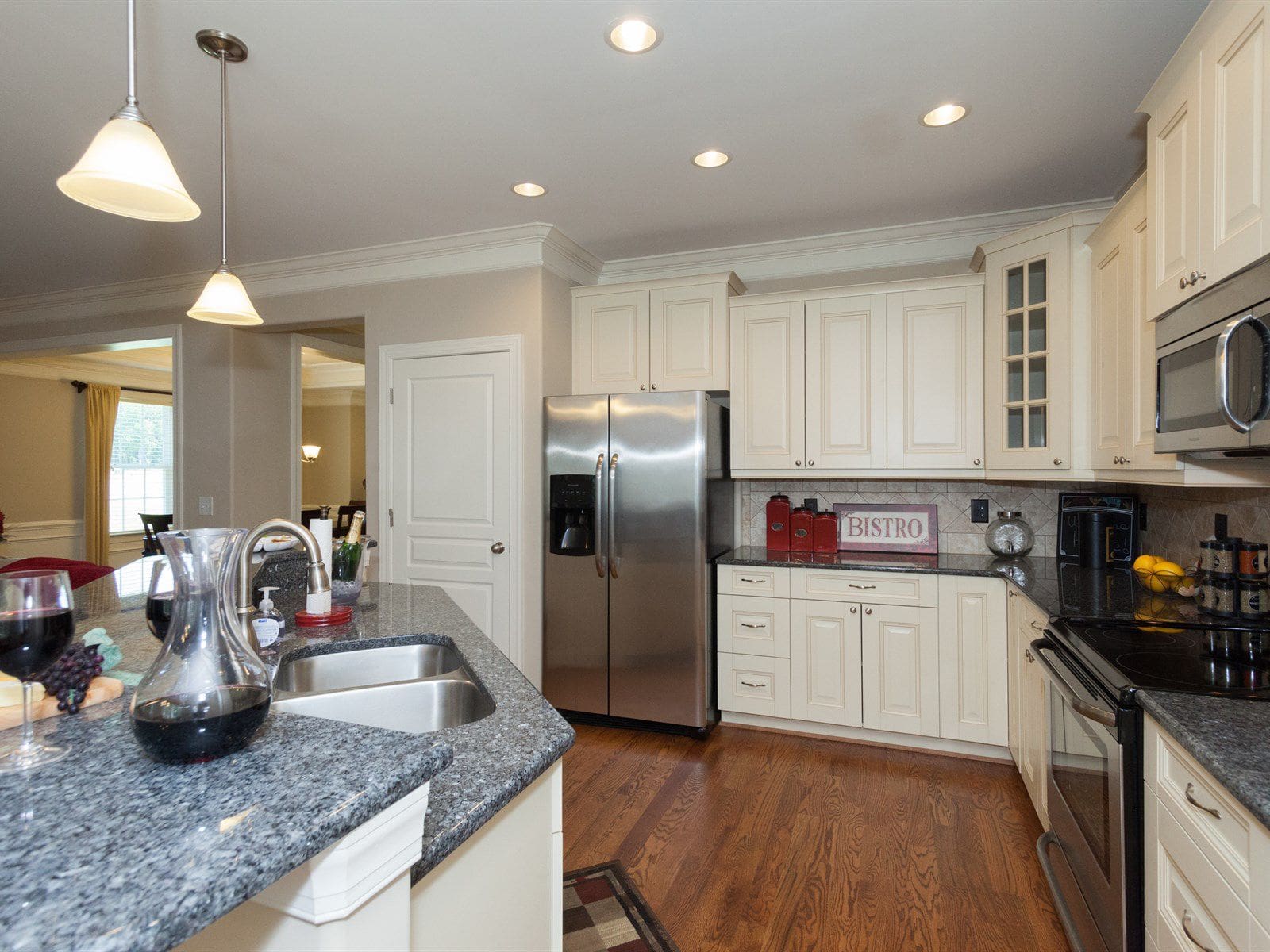 008_Cook's Kitchen